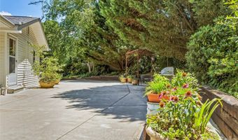 57 Langwell Ave, Asheville, NC 28806
