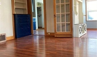 227 Crescent Dr, Akron, OH 44301