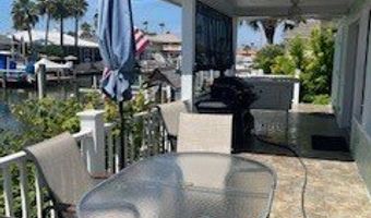 762 S Bay St, Aransas Pass, TX 78336