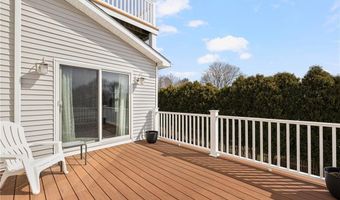 14 Hulls Ct, Jamestown, RI 02835