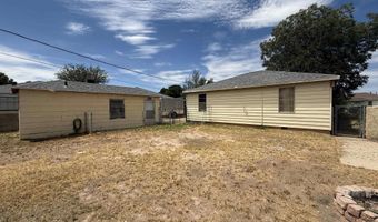 1032 N Edward St, Carlsbad, NM 88220