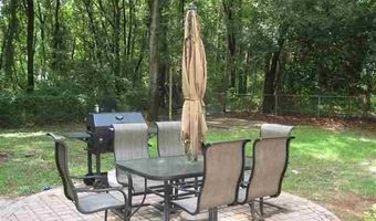 12 Bent Oak Rd, Beaufort, SC 29907