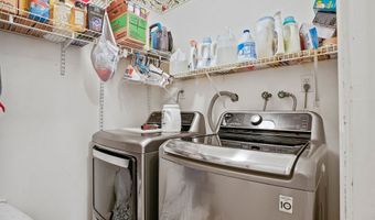 188 Falls Rd, Bethany, CT 06524