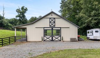 48 MADDOX Ln, Amissville, VA 20106