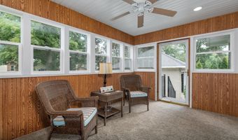 1412 Court St, Adel, IA 50003