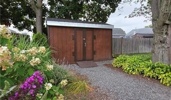 246 Vine St, Pawtucket, RI 02861