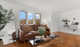 9 Reservoir Rd, Altamont, NY 12009