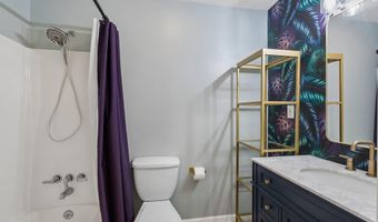 27 Chantilly Ter, Bay St. Louis, MS 39520