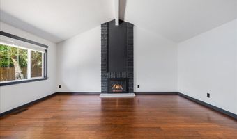 19235 SW OAK St, Aloha, OR 97078