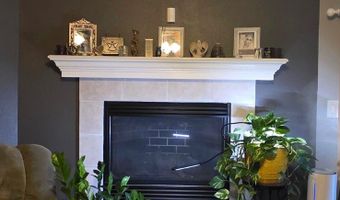 1889 Salida St, Aurora, CO 80011