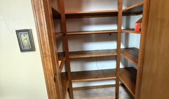 1011 12000 Rd, Altamont, KS 67330