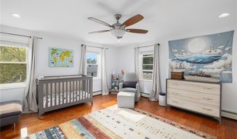 121 Spofford Ave, Warwick, RI 02888