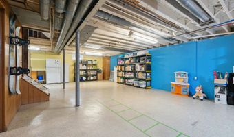 18755 Dale Ave, Allen Park, MI 48101