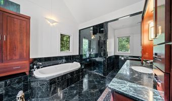 476 Baxter Neck Rd, Barnstable, MA 02630