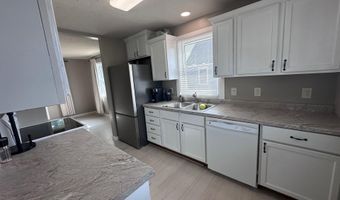 213 11th Ave SW, Austin, MN 55912