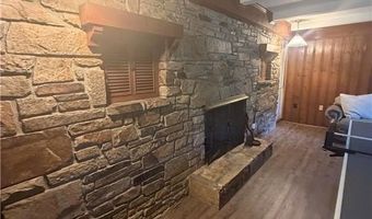 172 Greenville Rd, North Smithfield, RI 02896