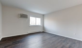 136 Pembroke Rd 9-78, Danbury, CT 06811