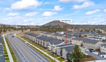 2561 NE Purcell Blvd, Bend, OR 97701