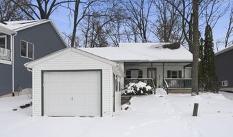 735 Lane 274 Crooked Lk, Angola, IN 46703