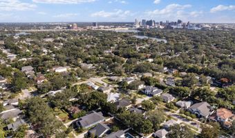 1137 GUERNSEY St, Orlando, FL 32804