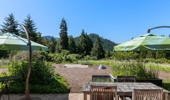 1106 Upper Cow Creek Rd, Azalea, OR 97410