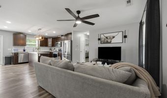 1704 Dallas St, Auburn, IN 46706