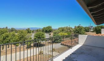 1736 Bellington Ln, Fallbrook, CA 92028