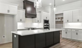 20 Brilliante Ln, Hot Springs Village, AR 71909