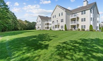 40 Saw Mill Dr 203, North Kingstown, RI 02852
