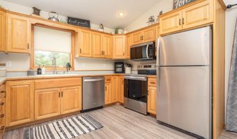 1316 Armstrong Rd NW, Alexandria, MN 56308