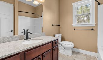 5730 Summerset Woods Dr, Alto, MI 49302