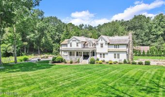 175 Cat Rock Rd, Cos Cob, CT 06807