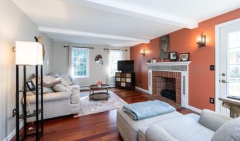 27 Arabian Way, Chester, NH 03036