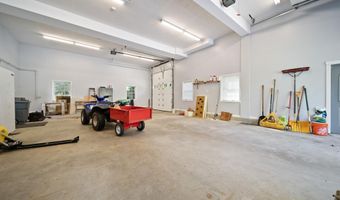 69 Heather Cir, Auburn, NH 03032