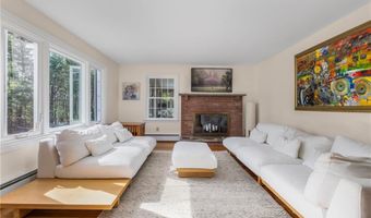 35 Hallville Rd, Exeter, RI 02822