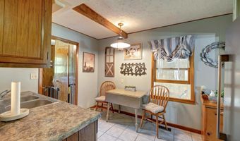 628 E Sand Hollar Rd, Bloomfield, IN 47424