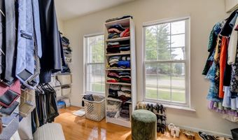2505 Cassandra Marie Dr, Ballwin, MO 63021