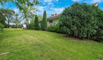 463 Londondary Dr, Ballwin, MO 63011