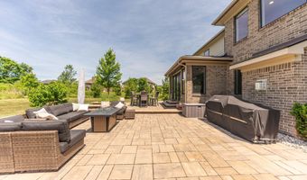 2376 Westbrooke Cir S, Ann Arbor, MI 48105