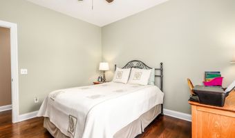 38 Greenridge Dr, Brookfield, CT 06804
