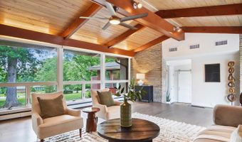 7460 Fair Oaks Dr, Amberley, OH 45237