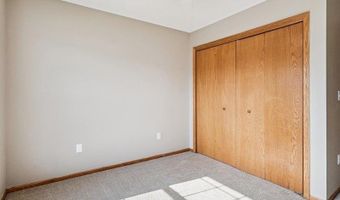 667 Andy Ct, North Liberty, IA 52317