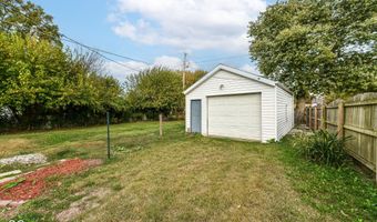 912 Crescent Dr, Anderson, IN 46013