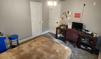 1019 E Daniels St, Aurora, MO 65605