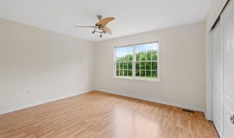 18 MONTFORT Dr, Belle Mead, NJ 08502