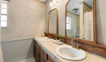 907 BROADMOOR St, Amarillo, TX 79106
