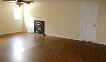 560 Broad St, Auburn, ME 04210