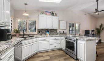 3915 Palomar Dr, Fallbrook, CA 92028