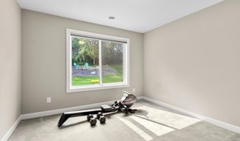 4313 Parkview Cir, Anoka, MN 55303