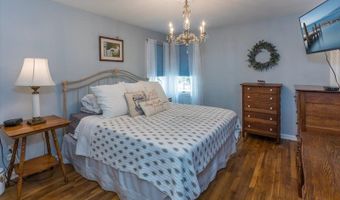 130 Lake Iliff Rd, Andover, NJ 07860